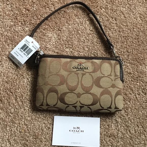 New! COACH Wristlet Brown/tan - Picture 2 of 5