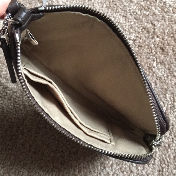 New! COACH Wristlet Brown/tan - Picture 4 of 5