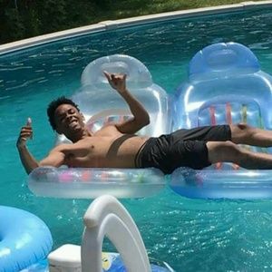 Meet your Posher, Caleb