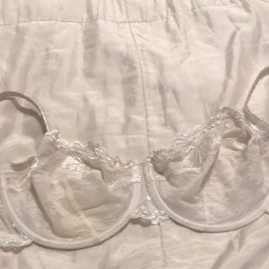 Elle Macpherson lace bra