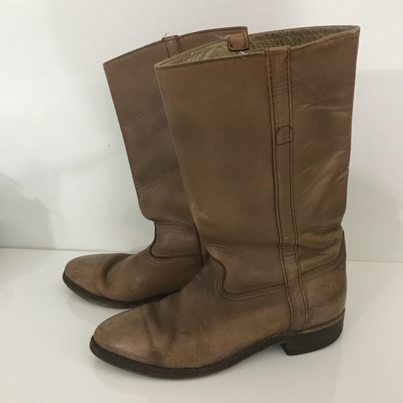 frye pointed toe boots