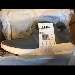 ALL GREY BRAND NEW NEVER WORK NMD R1