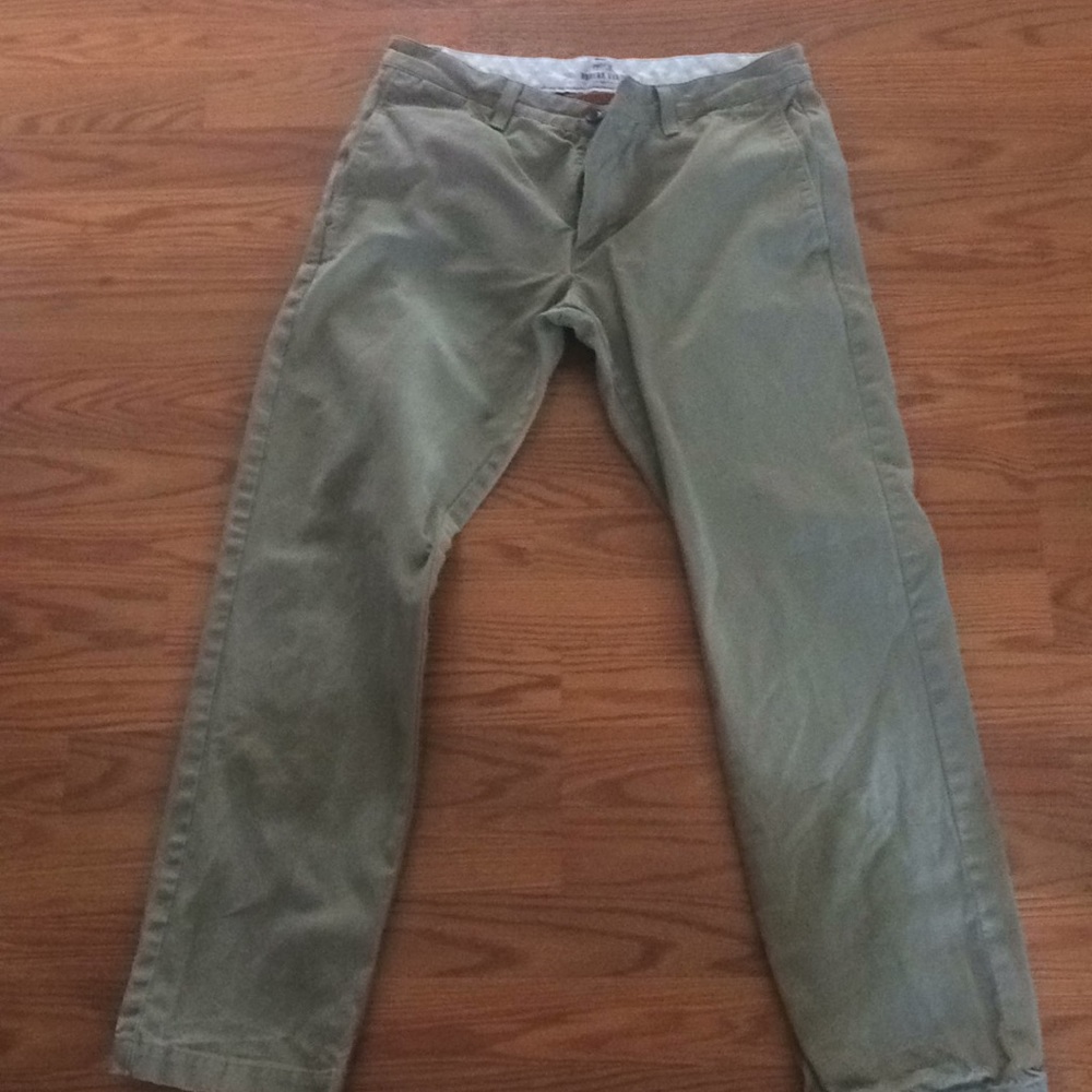 Men’s Dockers 31 x 30 modern khaki