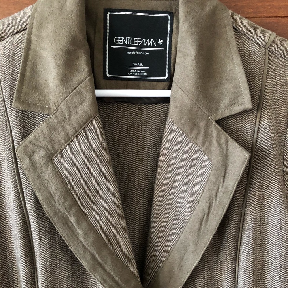 Blazer - Picture 2 of 7