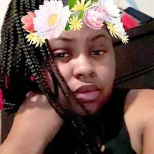 Meet your Posher, Justine