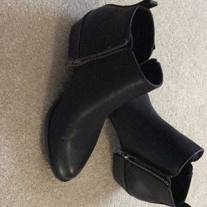 Madden Girl ankle boots NEVER WORN!