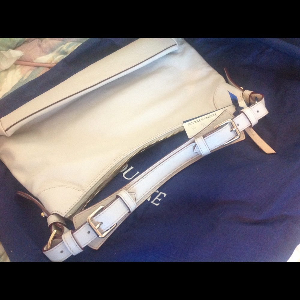 🎉Host Pick🎉 Dooney & Bourke Shoulder Slouch - Picture 8 of 8