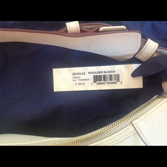 🎉Host Pick🎉 Dooney & Bourke Shoulder Slouch - Picture 4 of 8