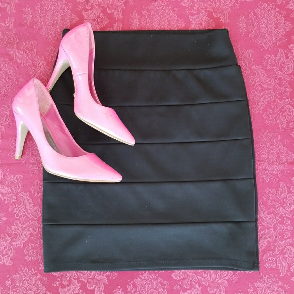 Min black skirt