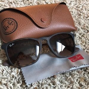 Brown Ray Bans