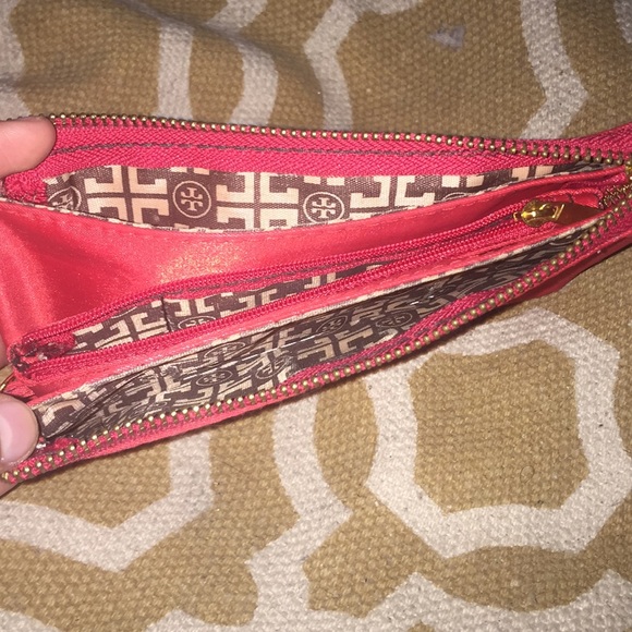 Tory Burch wallet - Picture 2 of 3
