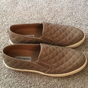 Steve Madden Ecentrcq slip on