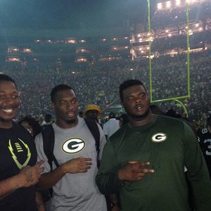 Meet your Posher, Carlos