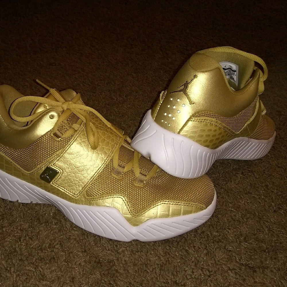 Jordan J23