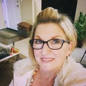 Meet your Posher, Diana