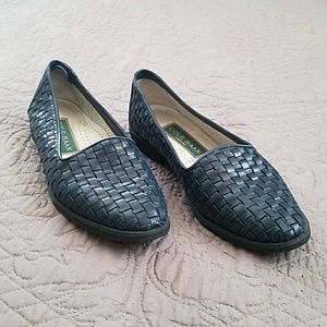 Cole Haan flats