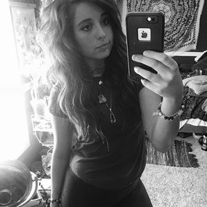 Meet your Posher, Kaitlyn