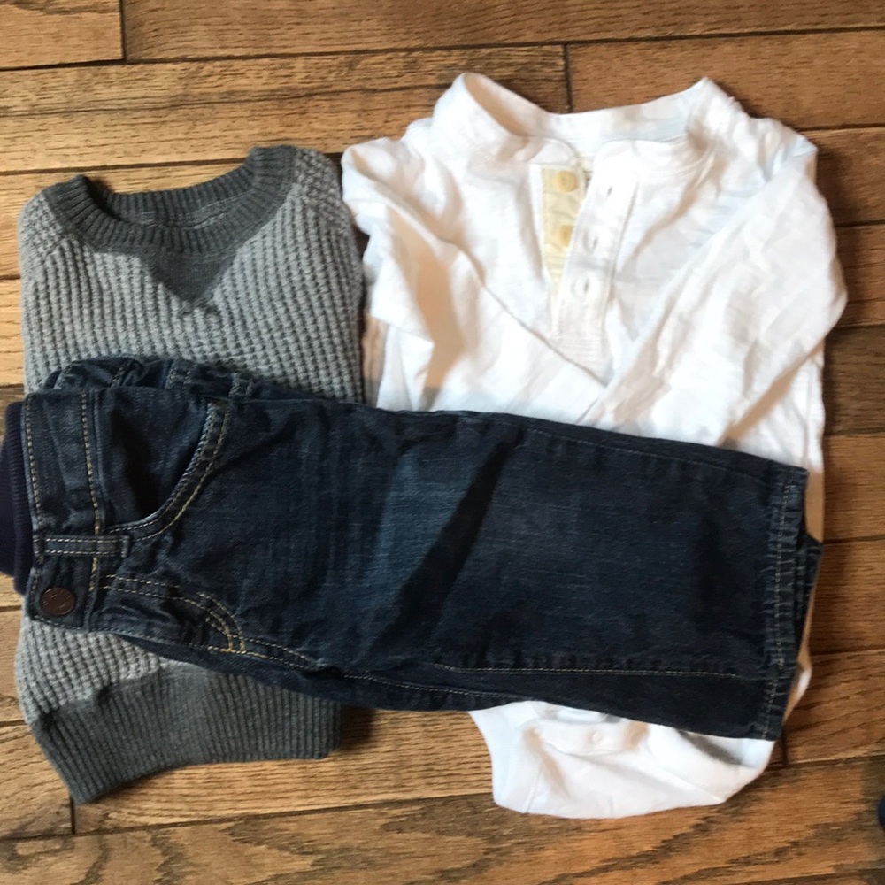 GAP lot 12-18 month onesie, jeans, and sweater