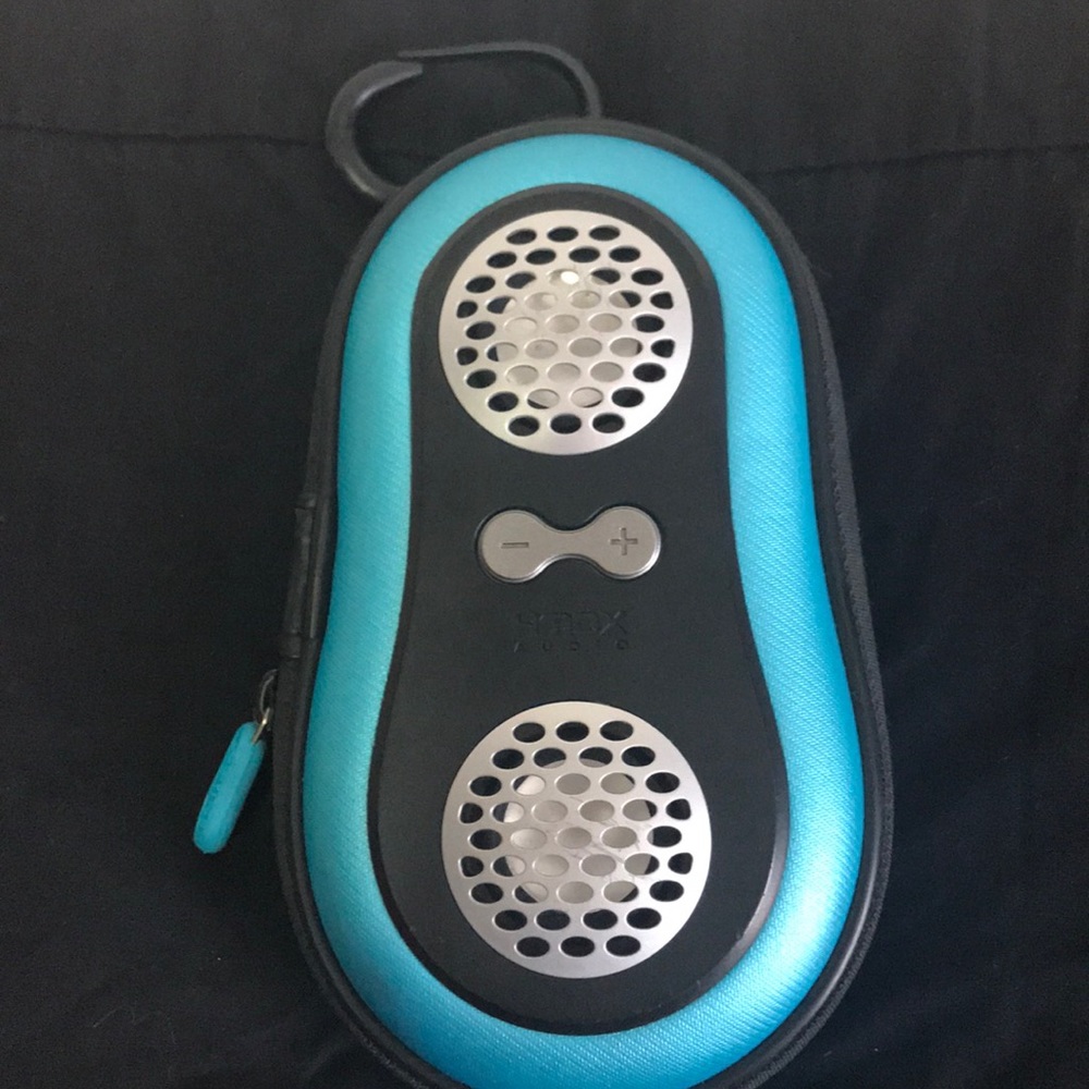 Speaker case