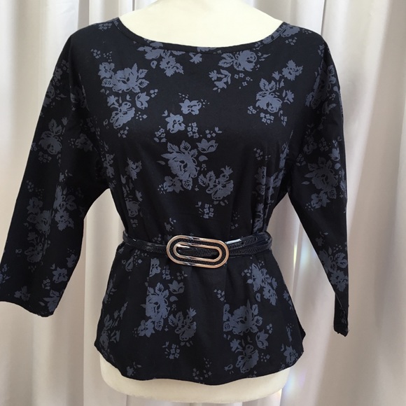 Cute Gap Top, NWT - Picture 1 of 4
