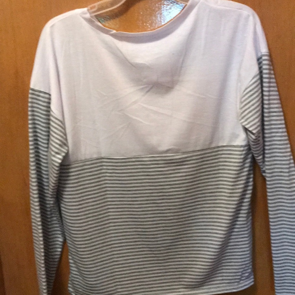 Gray and white long sleeve! - Picture 2 of 2