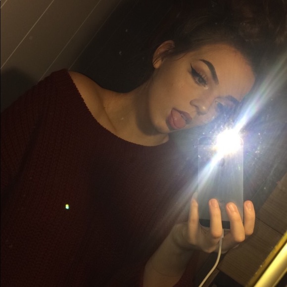 Meet your Posher, Katelyn - Picture 1 of 1