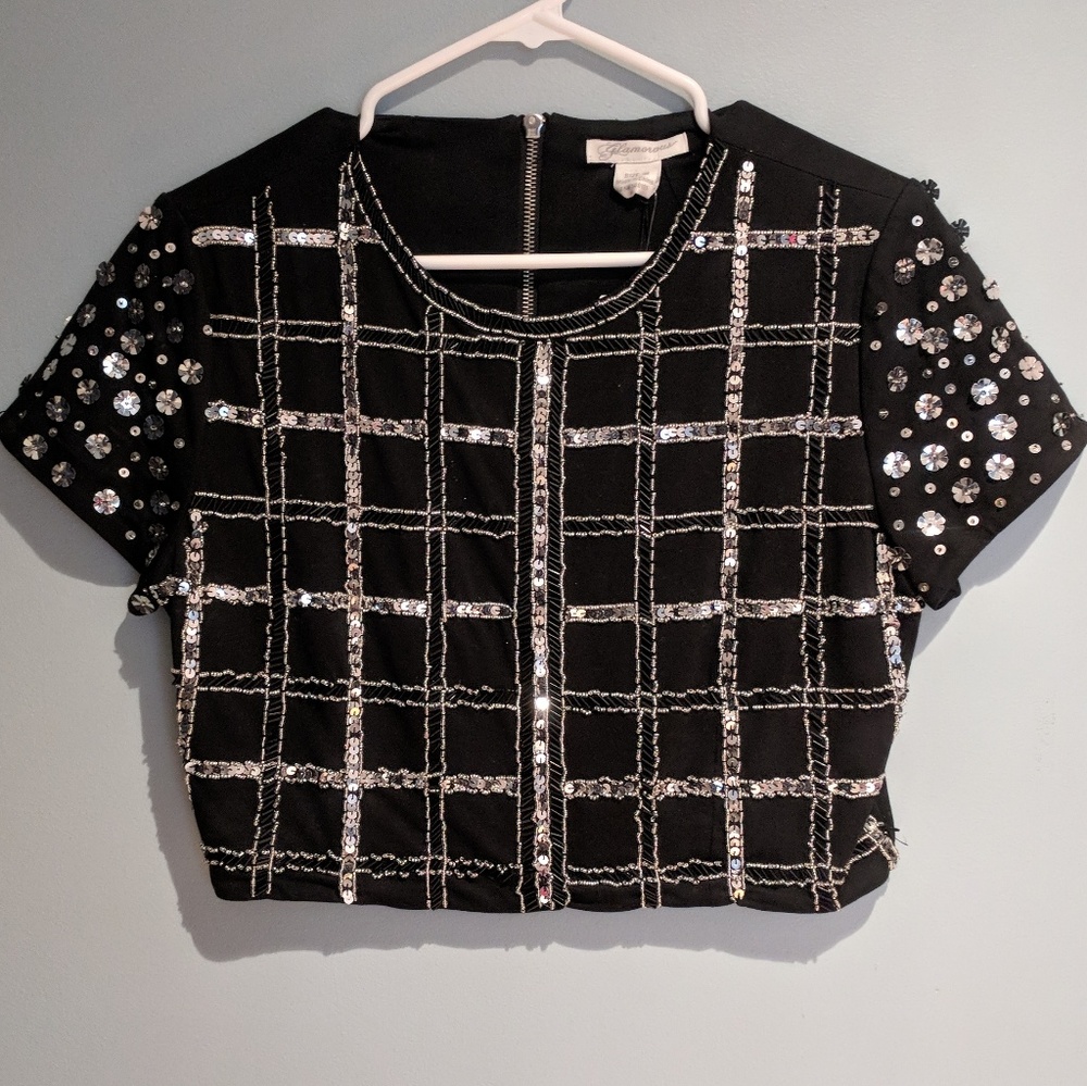 RARE Brand New Beaded detailed short top