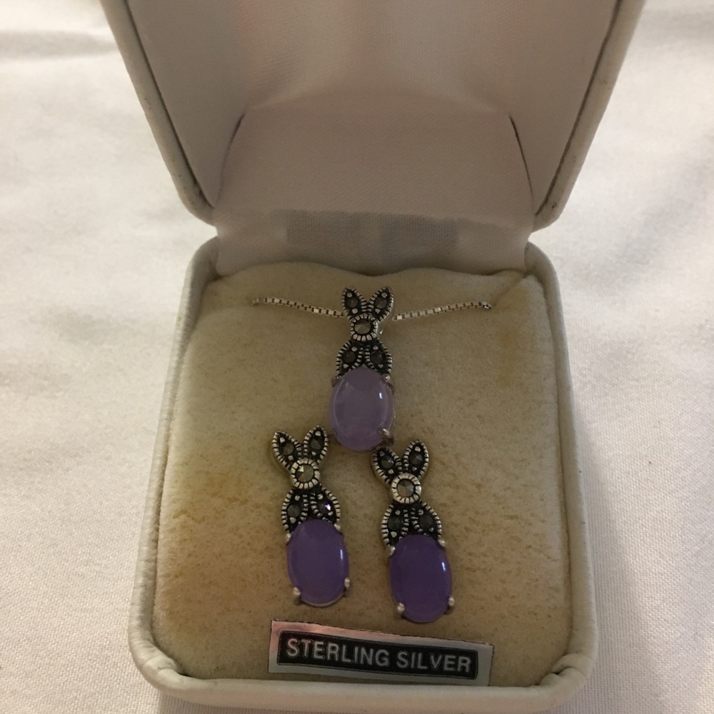 Earring and Necklace set