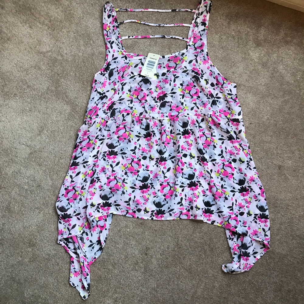 TORRID shark bite tank top