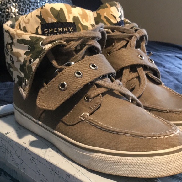 Sperry camo sneakers - Picture 1 of 3
