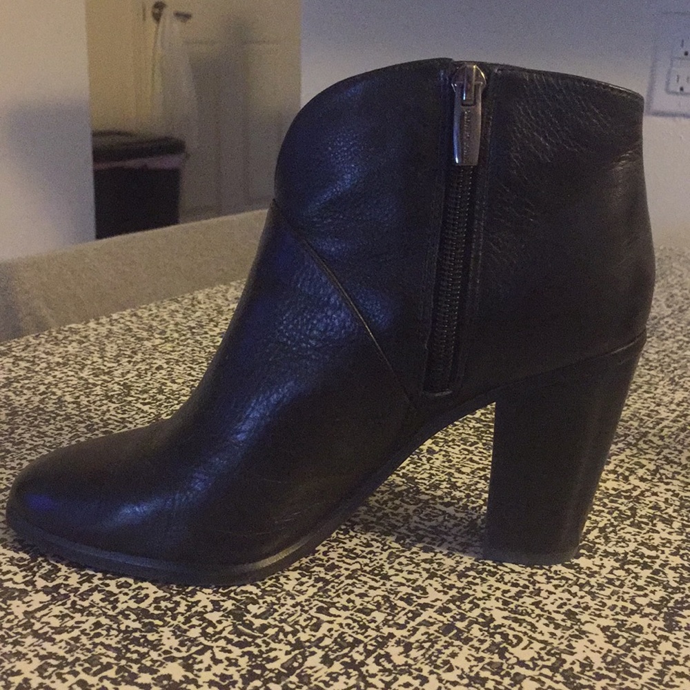 Best selling Vince Camuto Franell booties!