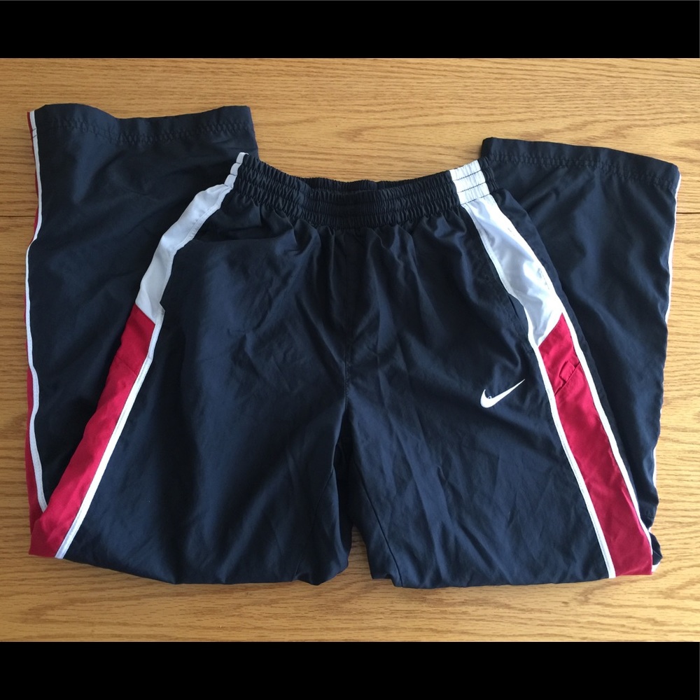 Boys Nike windbreaker lined pants size medium