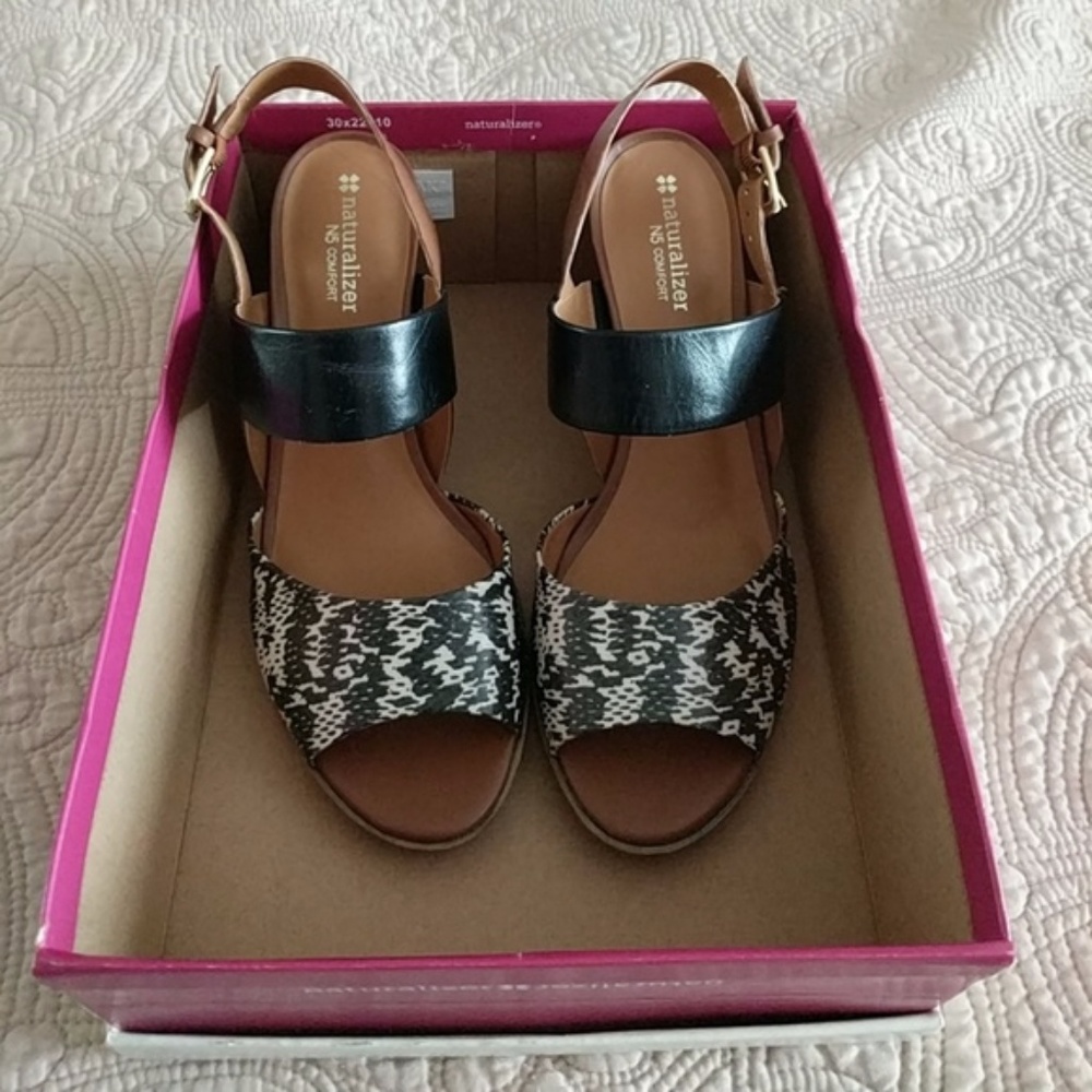 Naturalizer Dahnny heels