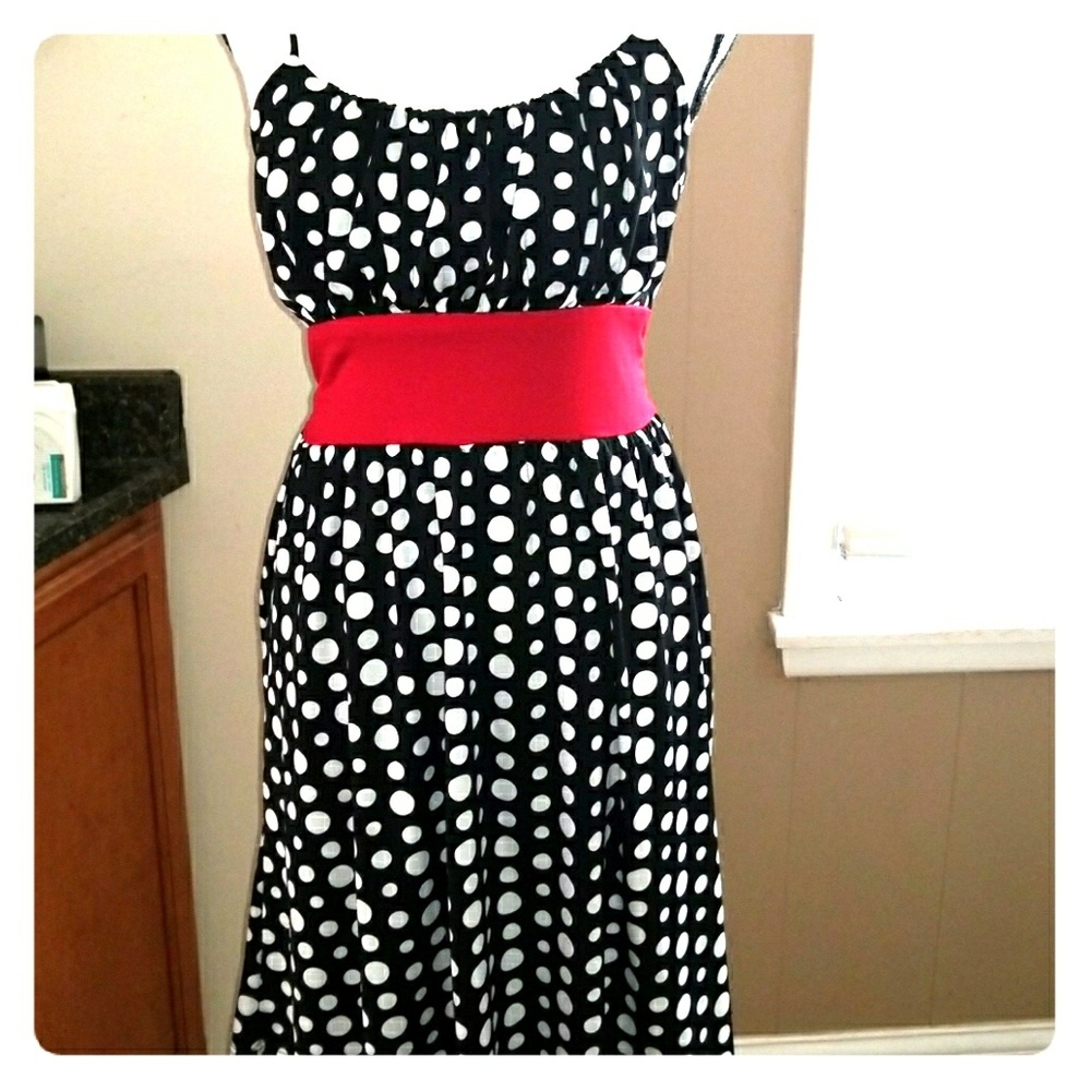Poke-a-dot sum dress