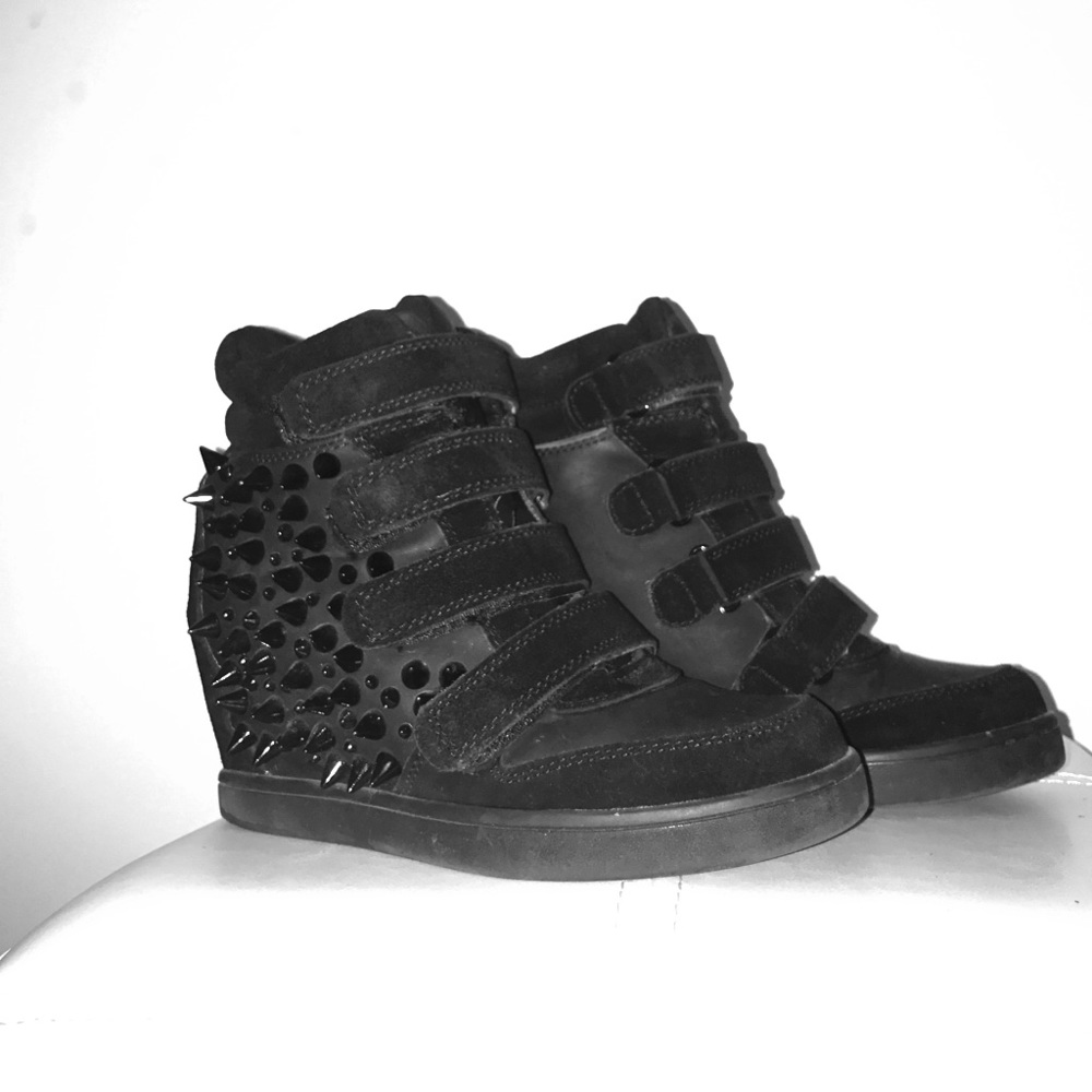 Aldo's Black Spike Wedges