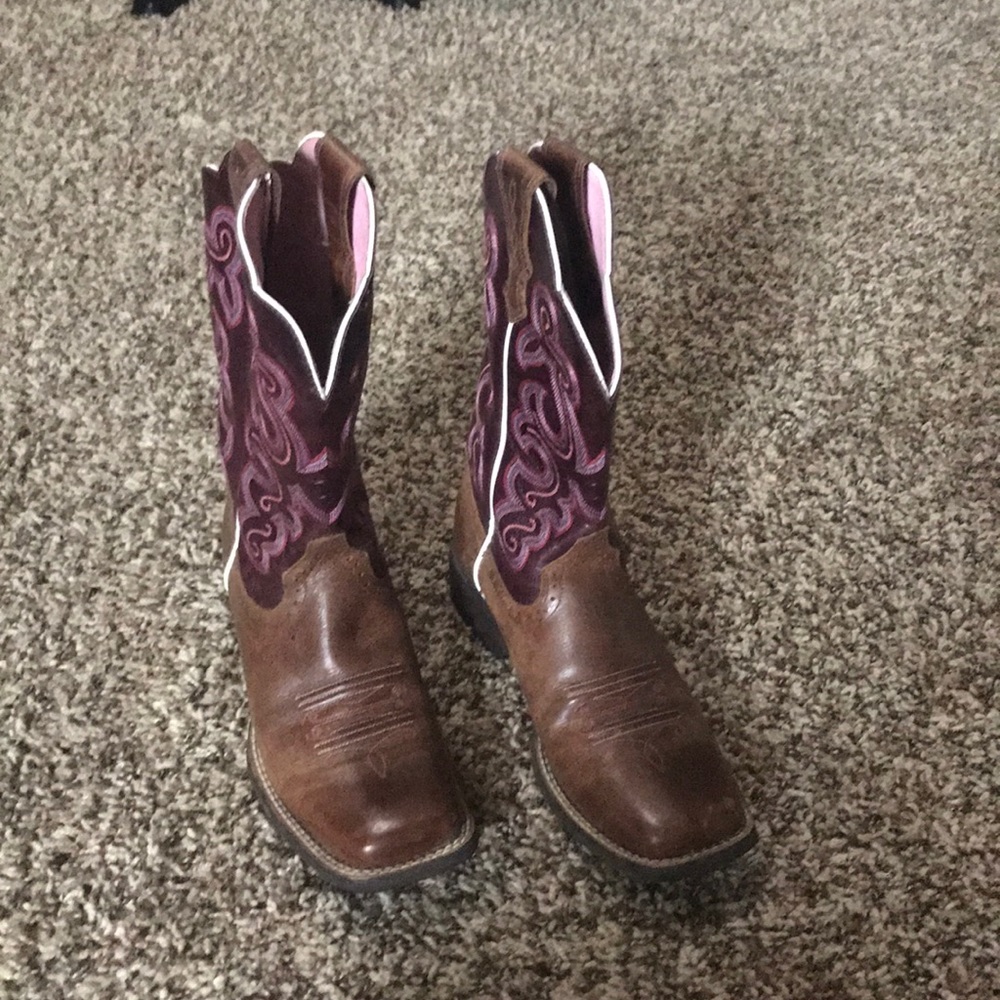 Ariat square toe boots