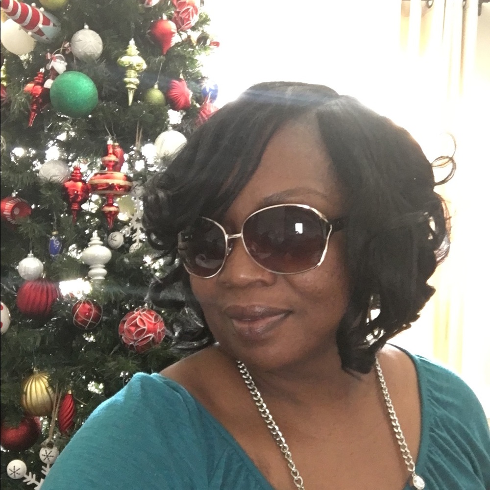 Meet your Posher, Carolyn