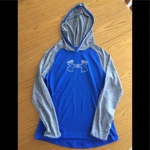 Boys Under Armour long sleeve shirt with hood