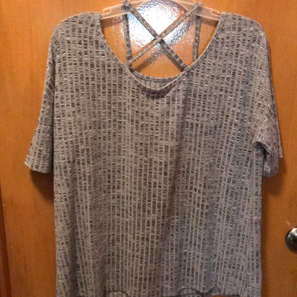 Gray short sleeved shirt!
