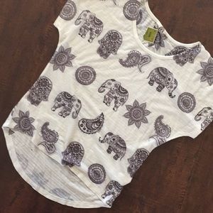 Love Pom tee shirt NWT