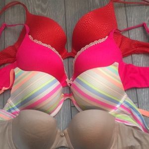 Victoria’s Secret Bra Lot 32D