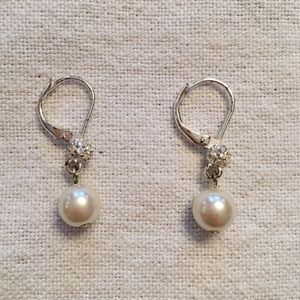 Crystal and pearl silver drop earrings