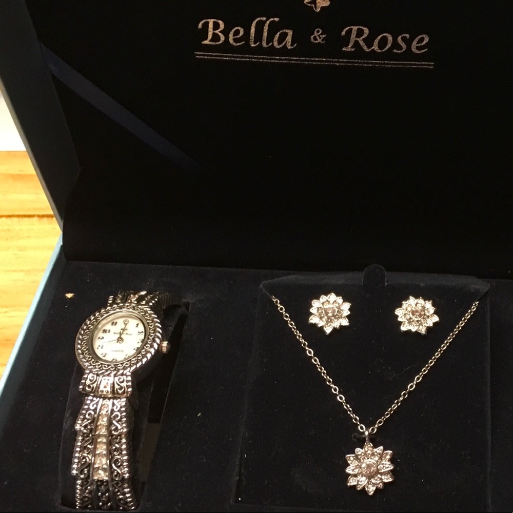 Watch, necklace& earrings set