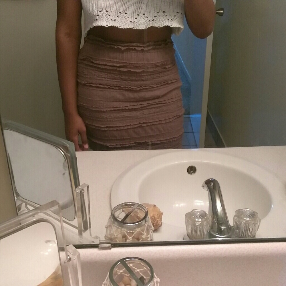 Brown mini skirt