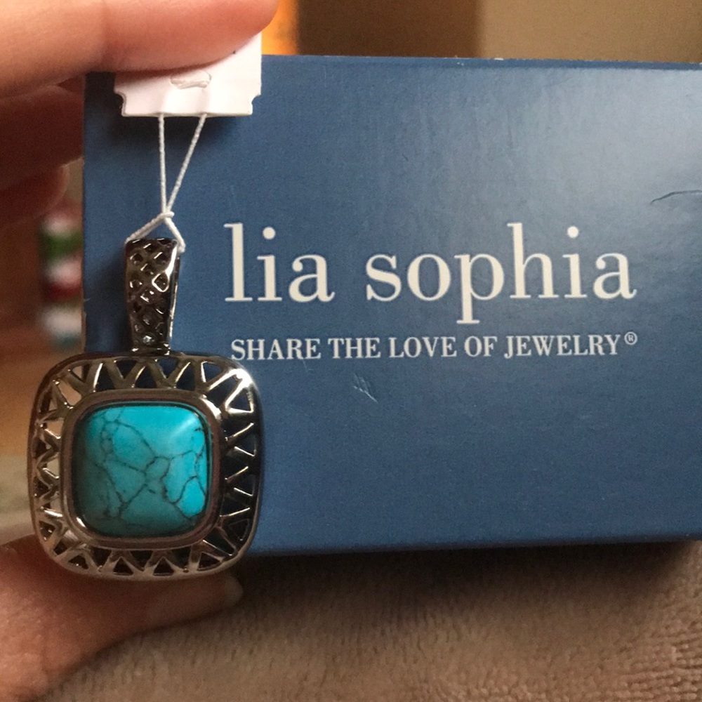 Lia Sophia pendant
