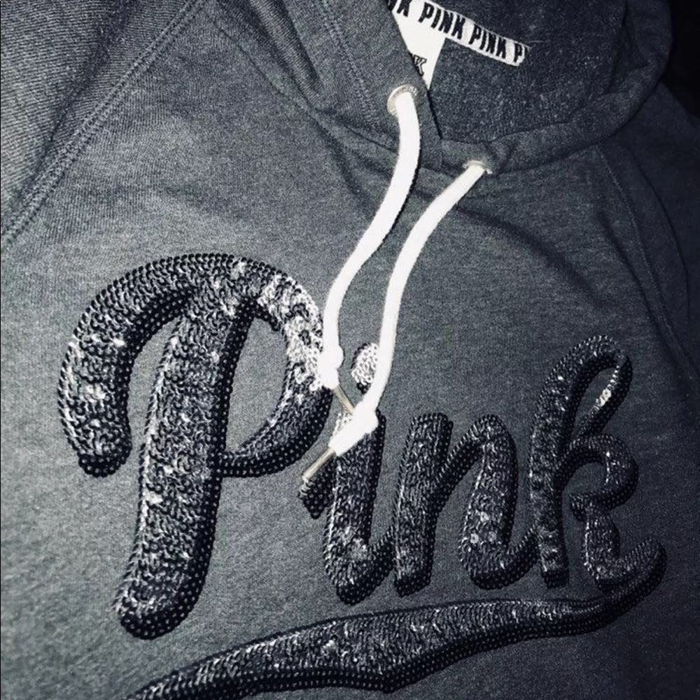 ISO PINK VS Hoodie. Small or xsmall.
