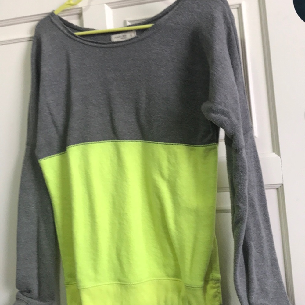 Long sleeved top