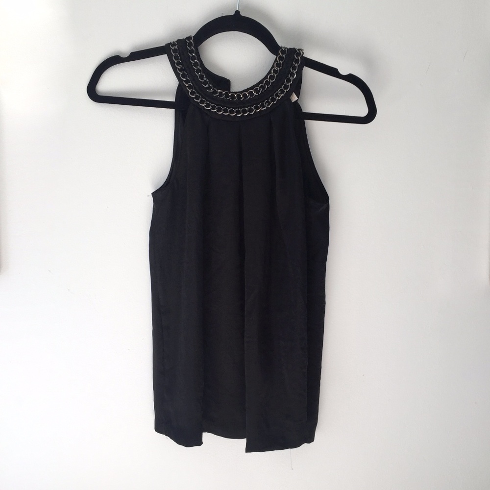 Chic Michael Kors Black top metal chain neckline
