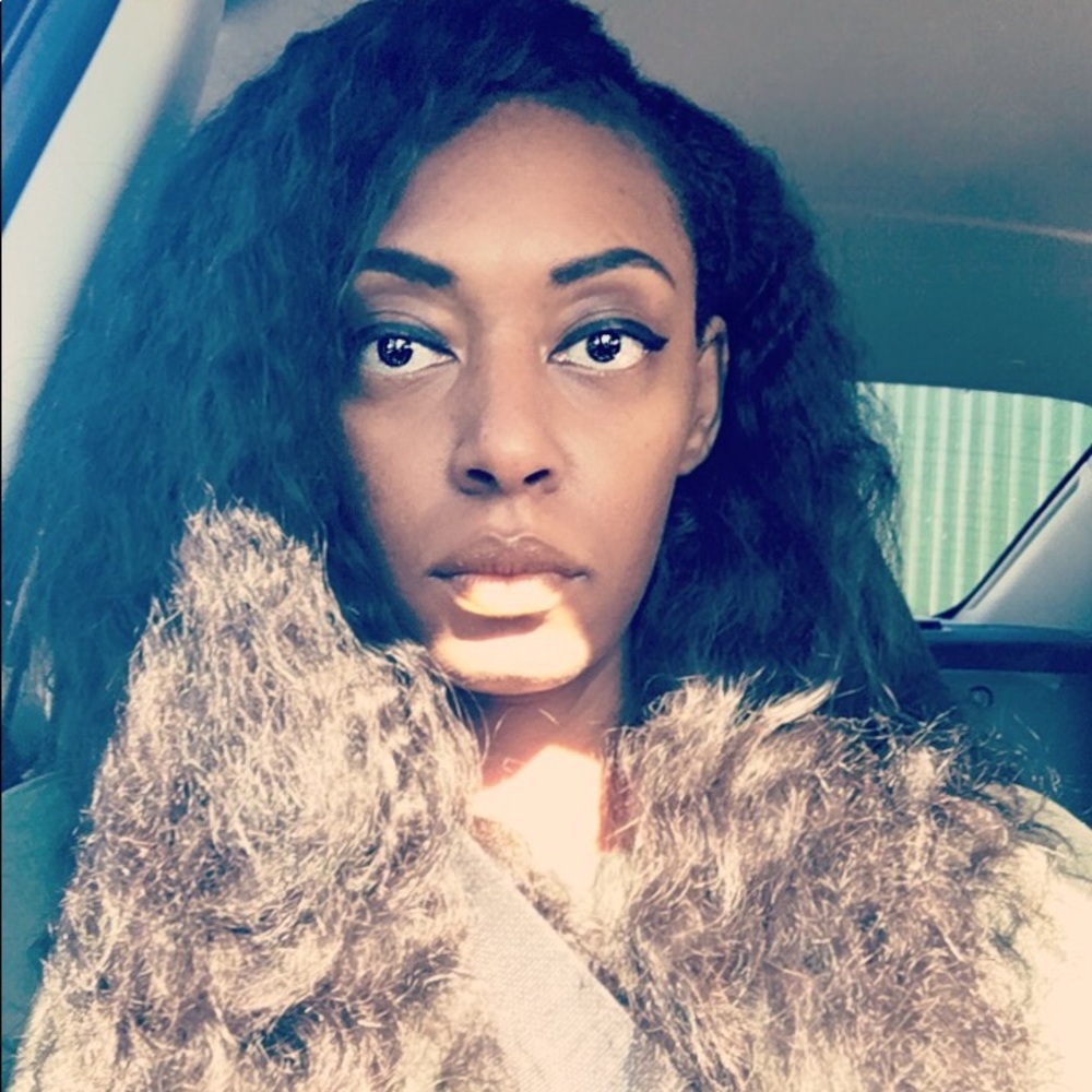 Meet your Posher, Whitney