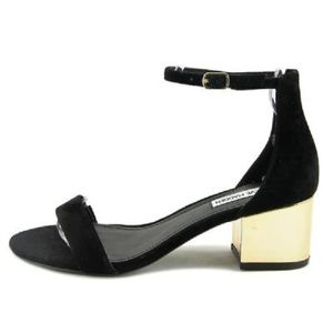 STEVE MADDEN BLACK SANDEL IRENEE